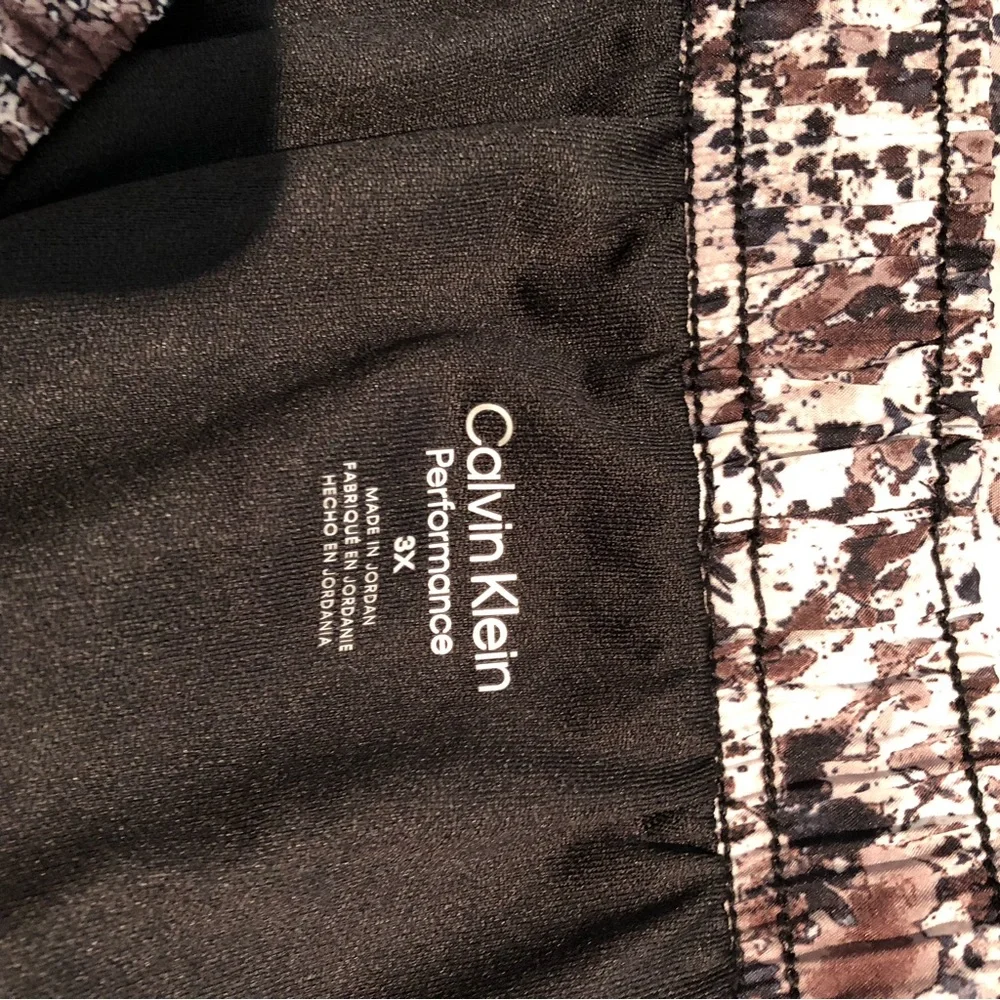 Calvin Klein Performance Women’s Print Athletic Shorts Sz 3X - Picture 4 of 8